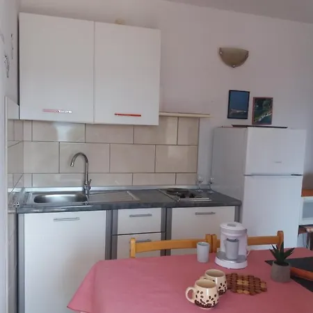 Apartmani Kardum Brodarica Guest house