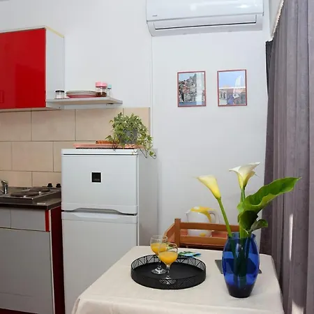 Apartmani Kardum Brodarica Guest house