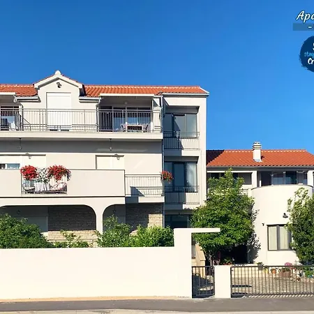 Apartmani Kardum Brodarica Guest house *