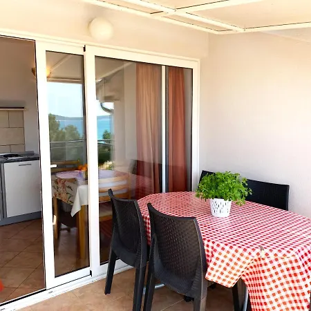 Apartmani Kardum Brodarica 3* Brodarica (Sibenik-Knin)