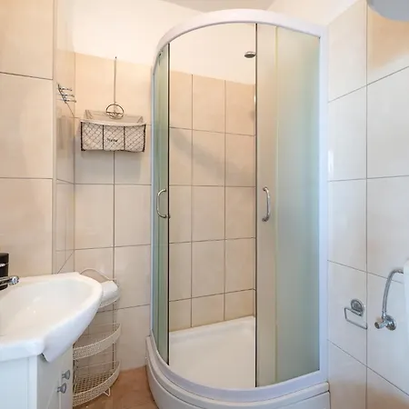 Guest house Apartmani Kardum Brodarica *