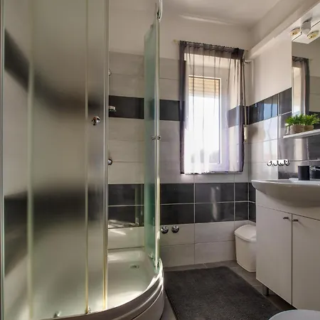 Apartmani Kardum Brodarica Guest house Brodarica (Sibenik-Knin)