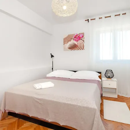 Apartmani Kardum Brodarica Guest house *