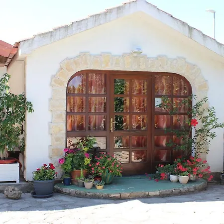 Kardum Brodarica (Sibenik-Knin)