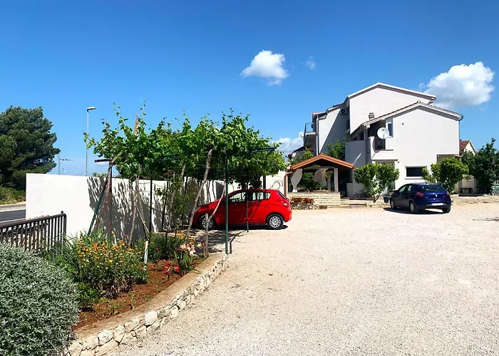 Apartmani Kardum Brodarica