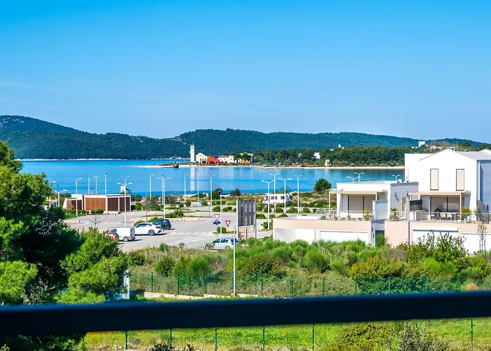 Apartmani Kardum Brodarica 3* Brodarica (Sibenik-Knin)