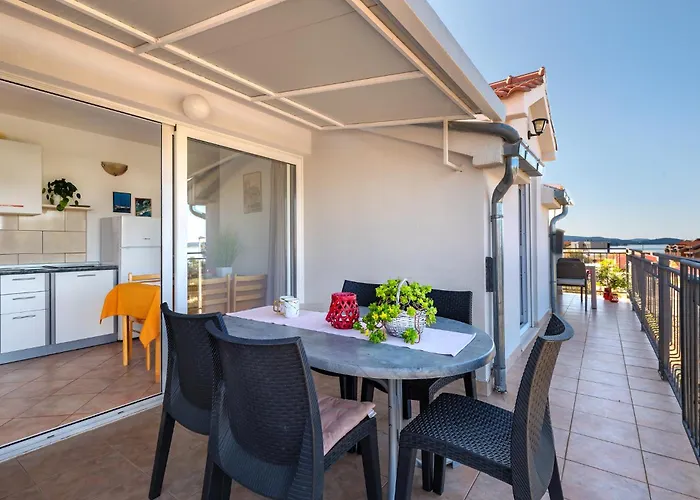 Apartmani Kardum Brodarica Guest house