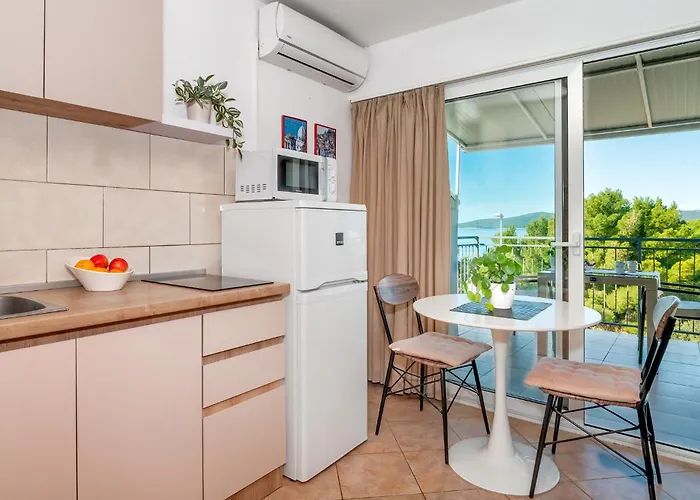 Apartmani Kardum Brodarica 3* Brodarica (Sibenik-Knin)