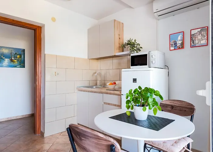 Guest house Apartmani Kardum Brodarica